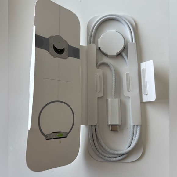 Apple White Charging Cable - Picture 1 of 1
